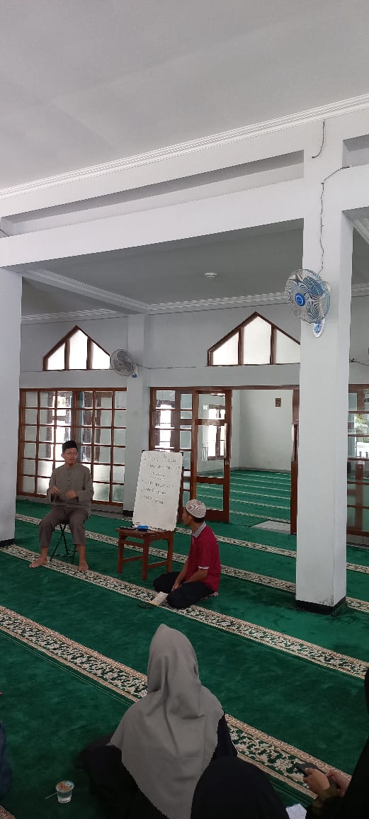 Kajian Rutin dengan Bahasa Isyarat